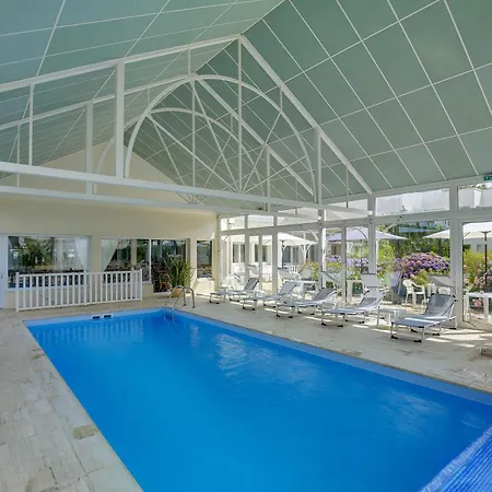 Arcadia 3*